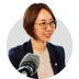 お守りについて説明する島野友加里FP